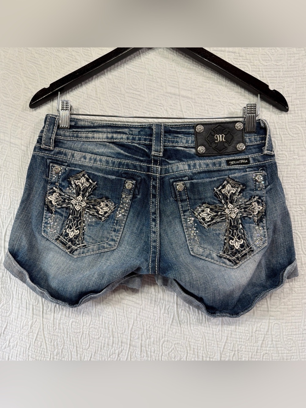 Miss Me Denim Shorts Womens Rhinestone Embellished Cross Pockets Blue Jean 28